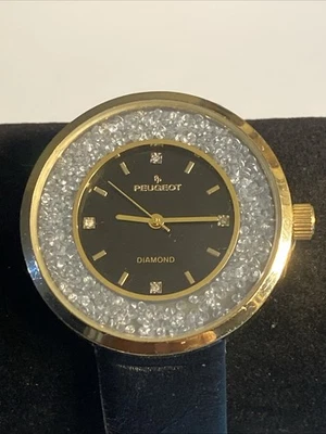 Reloj Peugeot Mujer - Caja Delgada Delgada con Diamante Flotante Circonita Circonita Nueva Batería Foto 1 de 4