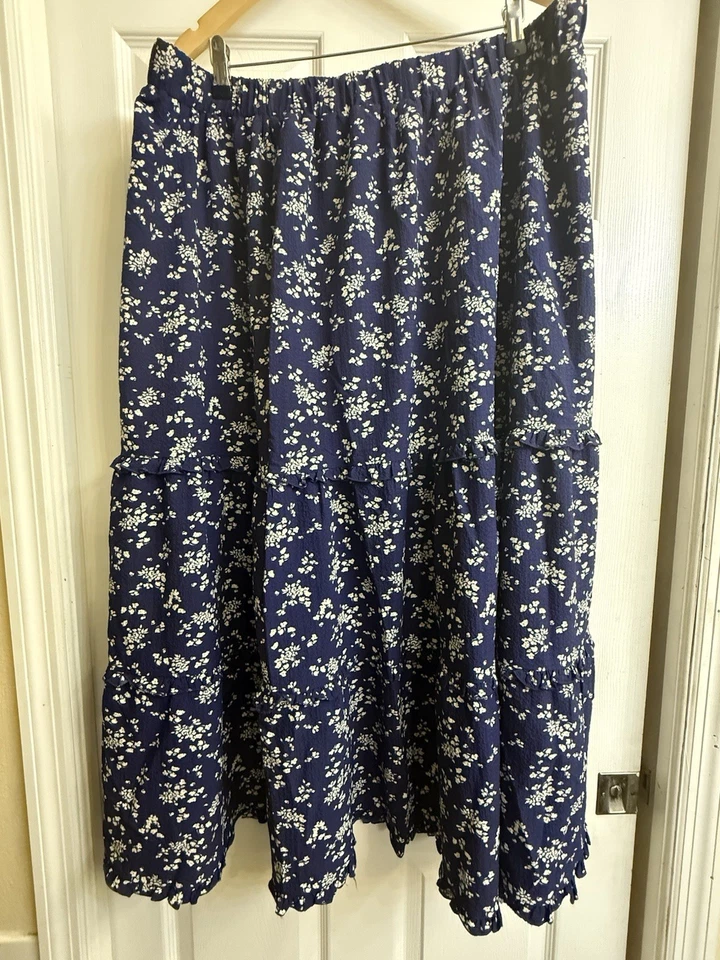 Falda para mujer Lane Bryant azul marino larga estampado floral talla 22/24 talla grande Foto 1 de 2