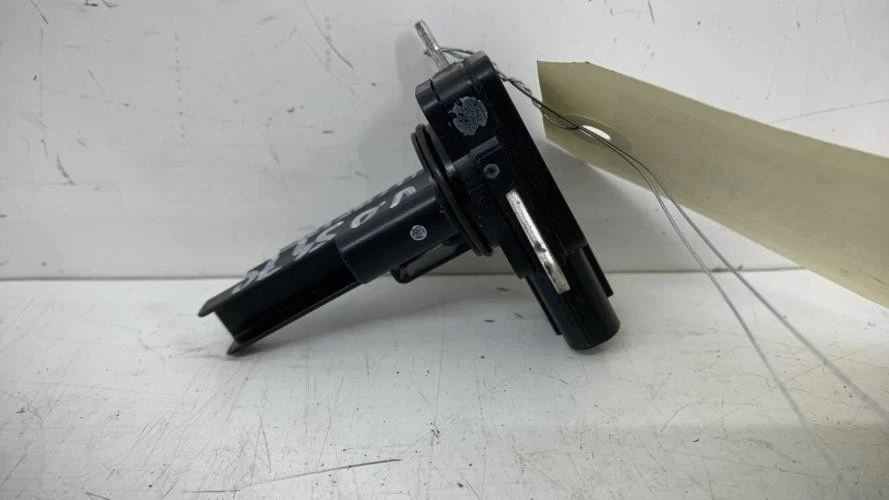 Debitmetre TOYOTA YARIS 3 PHASE 2 222040V020 - Photo 1/2