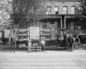 Whistle Delivery Truck Washinton DC Classic 8 by 10 Reprint Photograph - Picture 1 of 1