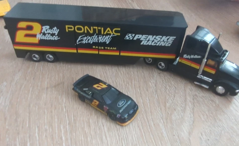 1991 RUSTY WALLACE #2 Pontiac Excitement Transporter 1/87 Road Champ *GC - Image 1 of 4