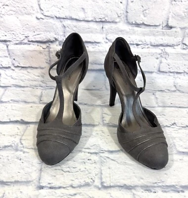 Zapatos de salón Naturalizer Trustee para mujer 8,5 W correa en T imitación gamuza gris tacón de 4" Foto 1 de 4