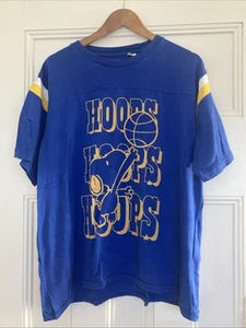 Levi’s X Snoopy 2020 Oversized Basketball TShirt Men’s Size M - Picture 1 of 9