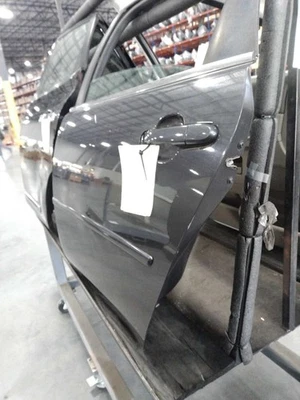 Used Rear Left Door Assembly Rear Side fits: 2010 Chevrolet Impala w/alignment p - Изображение 1 из 4
