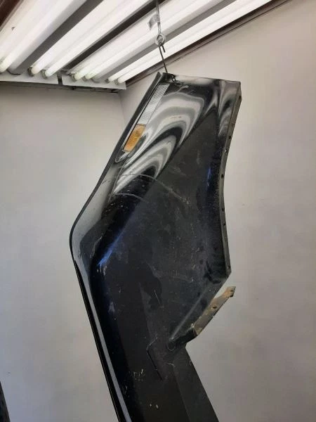 Parachoques delantero 3 piezas 5,7 L para Chevrolet Corvette STD 14030201 1984-1989 Foto 1 de 4