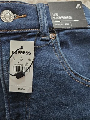NWT Express Women's Jean Shorts Sz 00 MOM Super High Rise Supersoft Knit - Image 1 of 4