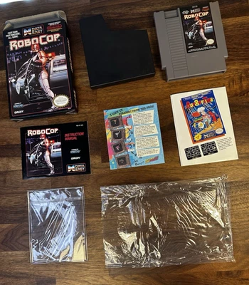 RoboCop NES Nintendo autêntico completo na caixa com inserções - Imagem 1 de 4