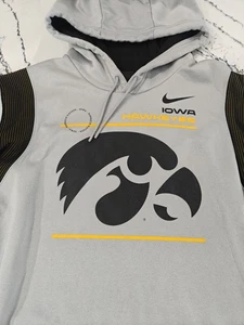 Nike Herren Hoodie Grau Größe XL Dri-Fit Iowa Hawkeyes Logo Vintage  - Bild 1 von 11