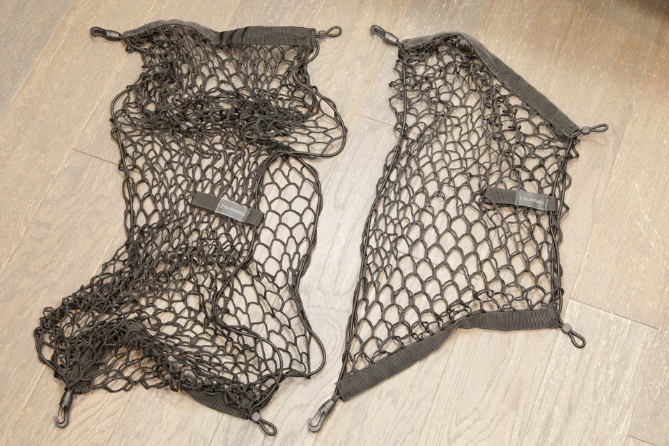 Maletero trasero Subaru Outback 2015-2019 red de carga OEM F551SAN000 negro Foto 1 de 3