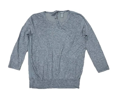 Suéter Neiman Marcus Gris Ligero Talla Mediana Tachuelas Adornado Transparente Trasero Top Foto 1 de 4