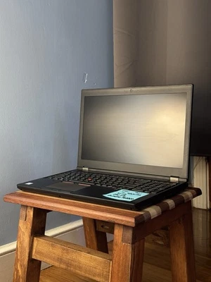 Lenovo ThinkPad P51 Core i7-7820HQ 2.9GHz 32GB 256GB SSD 15.6" 4K M2200M W11P Foto 1 de 4