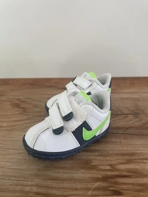 Nike Roadrunner ребенка ясельного возраста теннис обувь кроссовки размер 2C белый вольт Baby темно-зеленый - Изображение 1 из 4