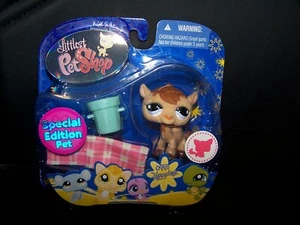 Littlest Pet Shop#997,Camel,Fuzzy Flocked,Beige w/Purple Dot Eyes NIP - Picture 1 of 2