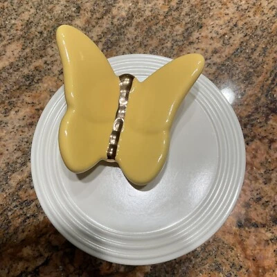 Нора Флеминг СНЯТАЯ С ПРОИЗВОДСТВА Желтая Бабочка Мини A228 - Новая Отличное состояние товара! - Изображение 1 из 4