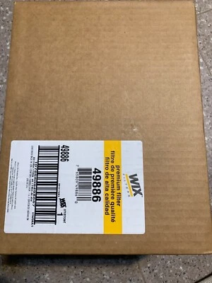 Air Filter fits 2008-2009 Ford F-350 Super Duty  WIX 49886 - Image 1 of 4