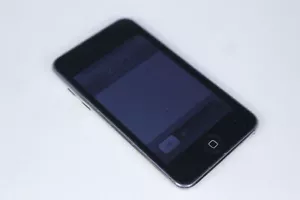 Genuine Apple iPod Touch 2nd Generation MC086ZP 8GB A1288 | No Accessories - Picture 1 of 5