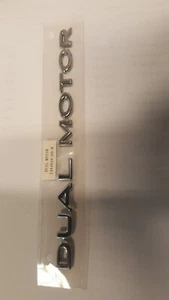 Stemma originale nuovo TESLA DUAL MOTOR BOOT BADGE per modello 3 S Y X 1484848-00-A - Foto 1 di 2