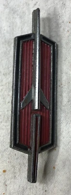 Tapacubos Oldsmobile Cutlass o Toronado Logo Tapacubos Emblema Central 409583-Leer Foto 1 de 4