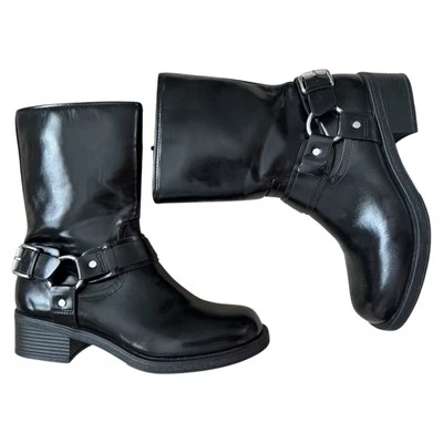 DOLCE VITA Women’s Black Armonda Harness 2” Heel Boot-Size 7.5 - Image 1 of 4