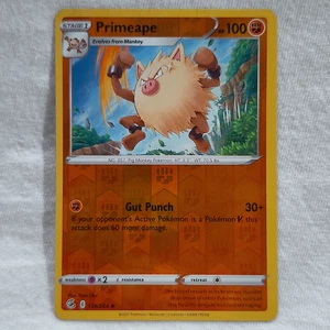 Juego de cartas coleccionables Pokémon Primeape #134 Fusion Strike holograma inverso - Imagen 1 de 4