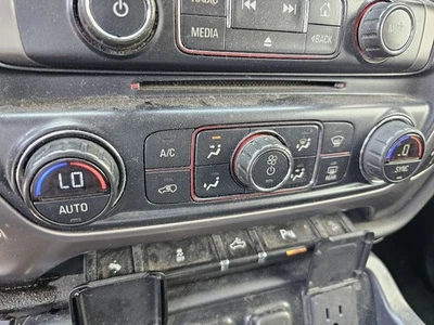 GMC SIERRA 1500 2014-2016 panel de control de temperatura: opt cj2  Foto 1 de 4