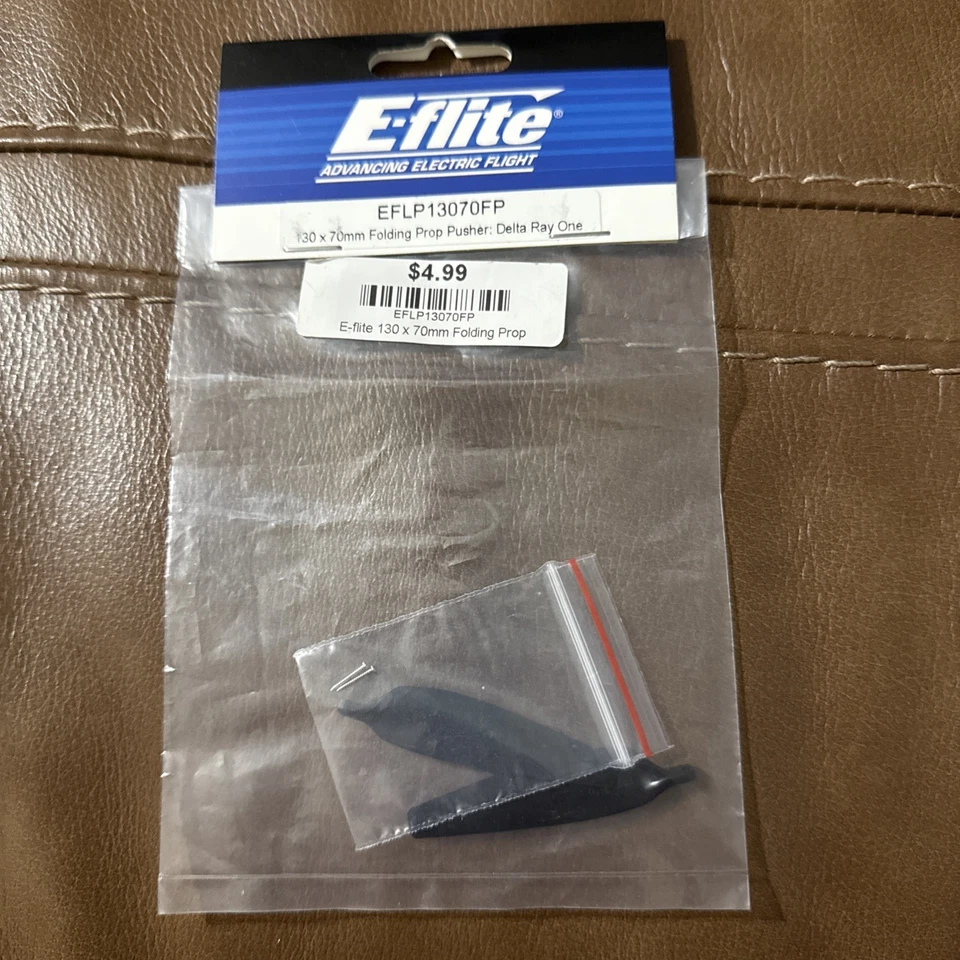 E-flite 130 x 70mm Folding Prop Pusher Delta Ray One EFLP13070FP Propellers - Image 1 of 1
