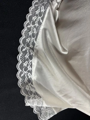 Vtg Silky Wedding Lace Shiny Mini Petti Slip Skirt Slip Tulip Wide Lace L - Image 1 of 4