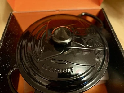 Le Creuset Star Wars Darth Vader Signature Cocotte Ronde 26cm Gloss Black  - Image 1 of 4