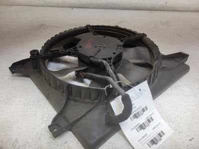 Conjunto de motor ventilador radiador derecho pasajero Kia Sedona 2011-2014 3,5 L  Foto 1 de 4