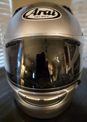 Arai Signet- Q Motorcycle Helmet - Size XL - Image 1 of 4