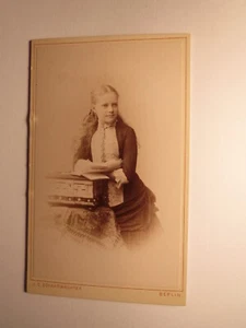 stehendes schönes Mädchen im Reifrock ca. 1880er CDV J. C. Schaarwächter Berlin - Bild 1 von 2