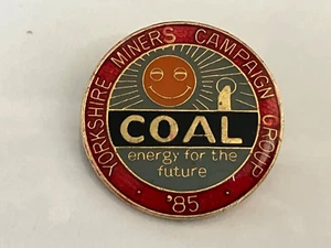 Vintage 1985 N.U.M Miners Coal Yorkshire Miners Campaign Group Enamel Pin Badge - Foto 1 di 3