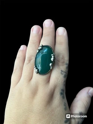 Calcedonia verde hecha a mano Foto 1 de 4