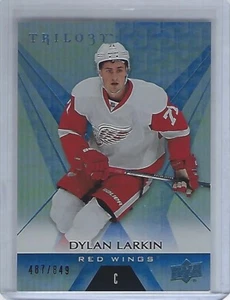 2016-17 Upper Deck Trilogy Rainbow Blue #9 Dylan Larkin 487/849 - Foto 1 di 1