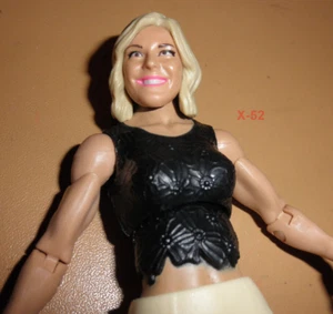 Figura WWE Renee Young diva femenina TÍTULO primera vez en la línea juguete WWE WWF - Imagen 1 de 4