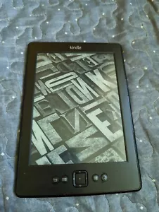 Amazon Kindle 4th Generation D01100 E-Reader 2GB WiFi 6 Inch - Picture 1 of 4