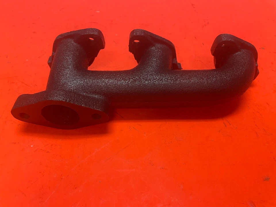 Colector de escape para Kubota L225 L235 L245 L275 L295 305 15321-12310 15321-12313 Foto 1 de 1