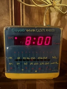 Radio Reloj Despertador AM/FM Tiempo Sintonización Crayola Raro FUNCIONA *Leer Descripción* - Imagen 1 de 8