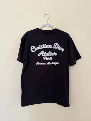 Camiseta Christian Dior Atelier Bordada en Negro, Talla M XS Foto 1 de 4