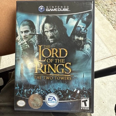 (Произведение искусства повреждено водой) Lord Of The Rings Two Towers - Nintendo Gamecube - Изображение 1 из 4