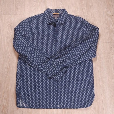 Camisa con botones LL Bean Signature para hombre calce ajustado medio estampado geométrico por todas partes Foto 1 de 4