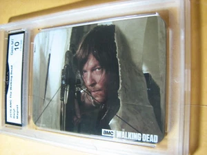 DARYL 2016 THE WALKING DEAD AMC MAGNET # 15 GRADED 10 L@@@K - Picture 1 of 1