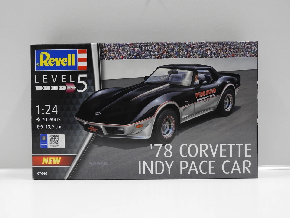 1:24 1978 Corvette Indy Pace Car Revell 7646 - image 1 of 1
