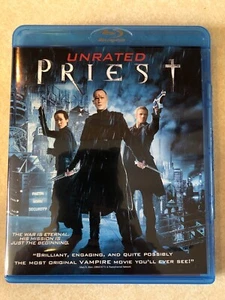 Priest (Blu-ray Disc, 2011) Paul Bettany Karl Urban “Excellent Near Mint” - Picture 1 of 5
