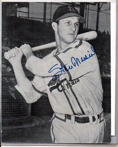 YOUNG SWINGING STAN MUSIAL SIGNED 8X10 ST LOUIS CARDINALS HALL OF FAMER - Picture 1 of 2
