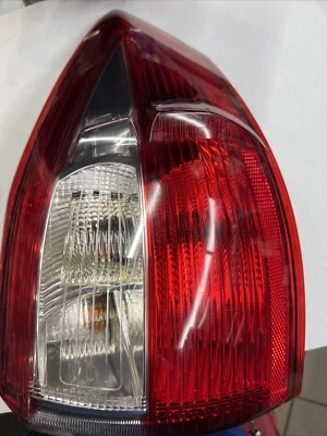 2013-2016 福特 C-Max C Max 尾灯右右手乘客侧原始设备制造商 — 第 1/4 张图片