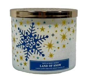 Bath & Body Works Land of Snow Large 3-Wick Scented Candle 14.5 oz - Picture 1 of 5
