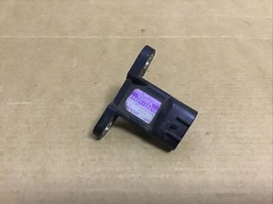 SENSOR DE PRESIÓN MAPA TOYOTA COROLLA AVENSIS RAV-4 2.0D D4D 89421-20210 - Imagen 1 de 2