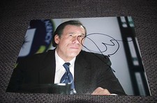 ROBERT DAVI signed Autogramm auf 20x28 cm Foto "JAMES BOND 007" InPerson LOOK ROBERT DAVI signed Autogramm auf 20x28 cm Foto "JAMES BOND 007" InPerson LOOK