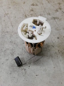 VOLVO V40 Estate VW Fuel Tank Pump 31321153 2.00 Diesel 85kw 2016 28377455 - Picture 1 of 5